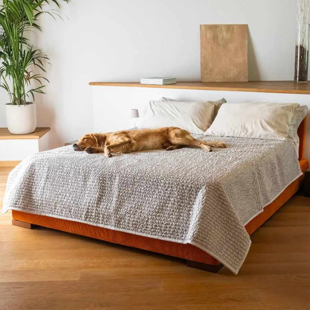 Waterproof Dog Bed Blankets King Size - Soft Noiseless Hypoallergenic Machine Washable Cover