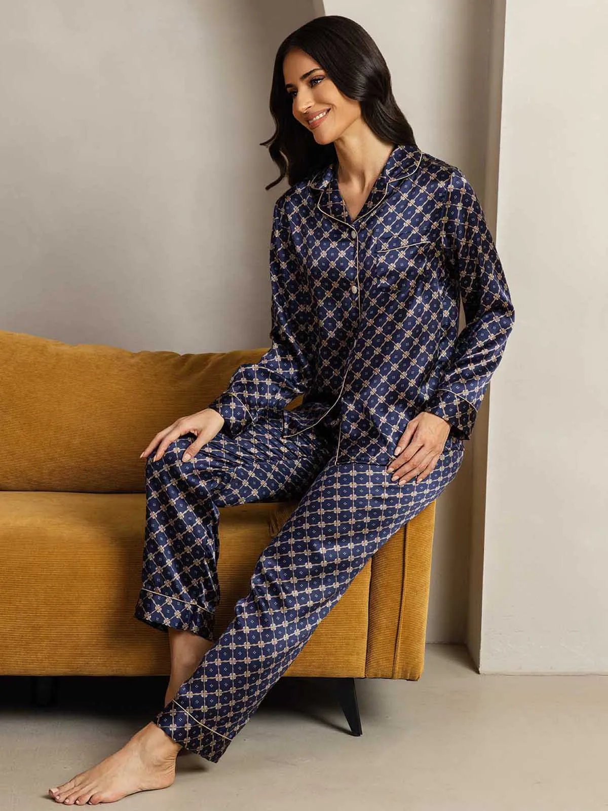 100% Mulberry Silk Chain Print Long Sleeve Lapel Collar Women's Pajamas Set — image 4