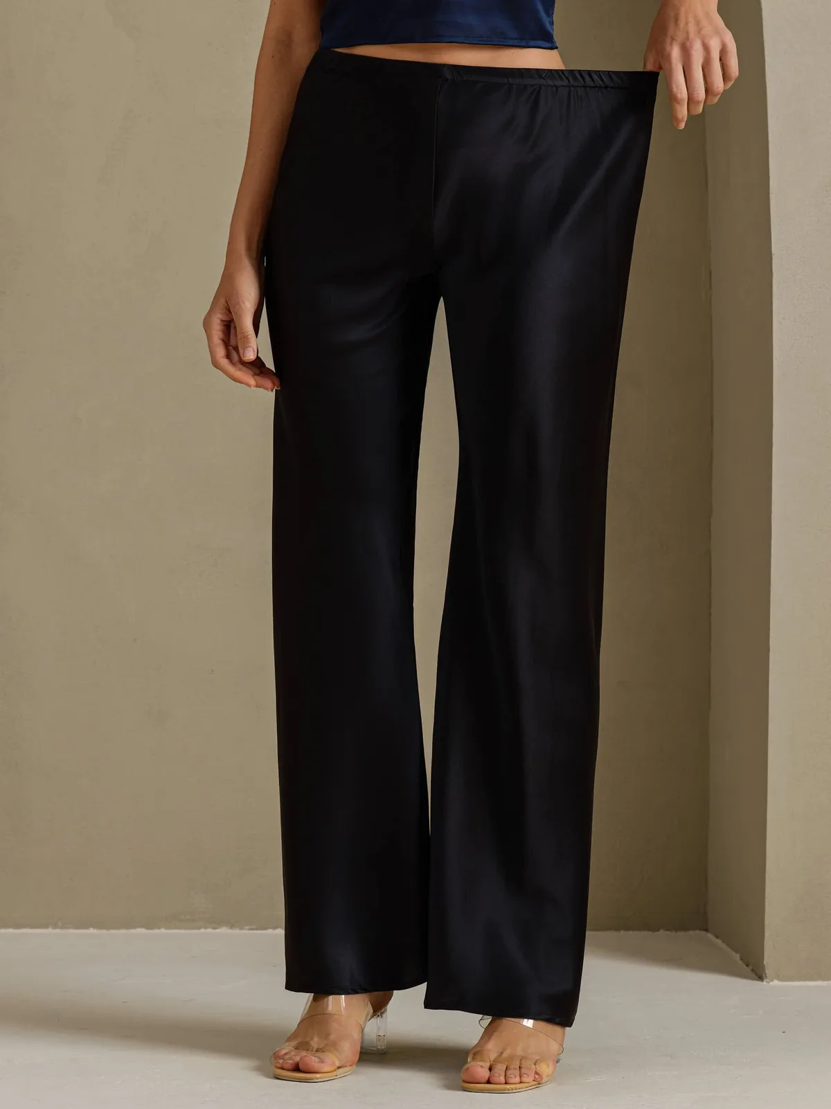 19Momme Silk Wide Leg Women's Pants with Elastic Waist Design — image 4