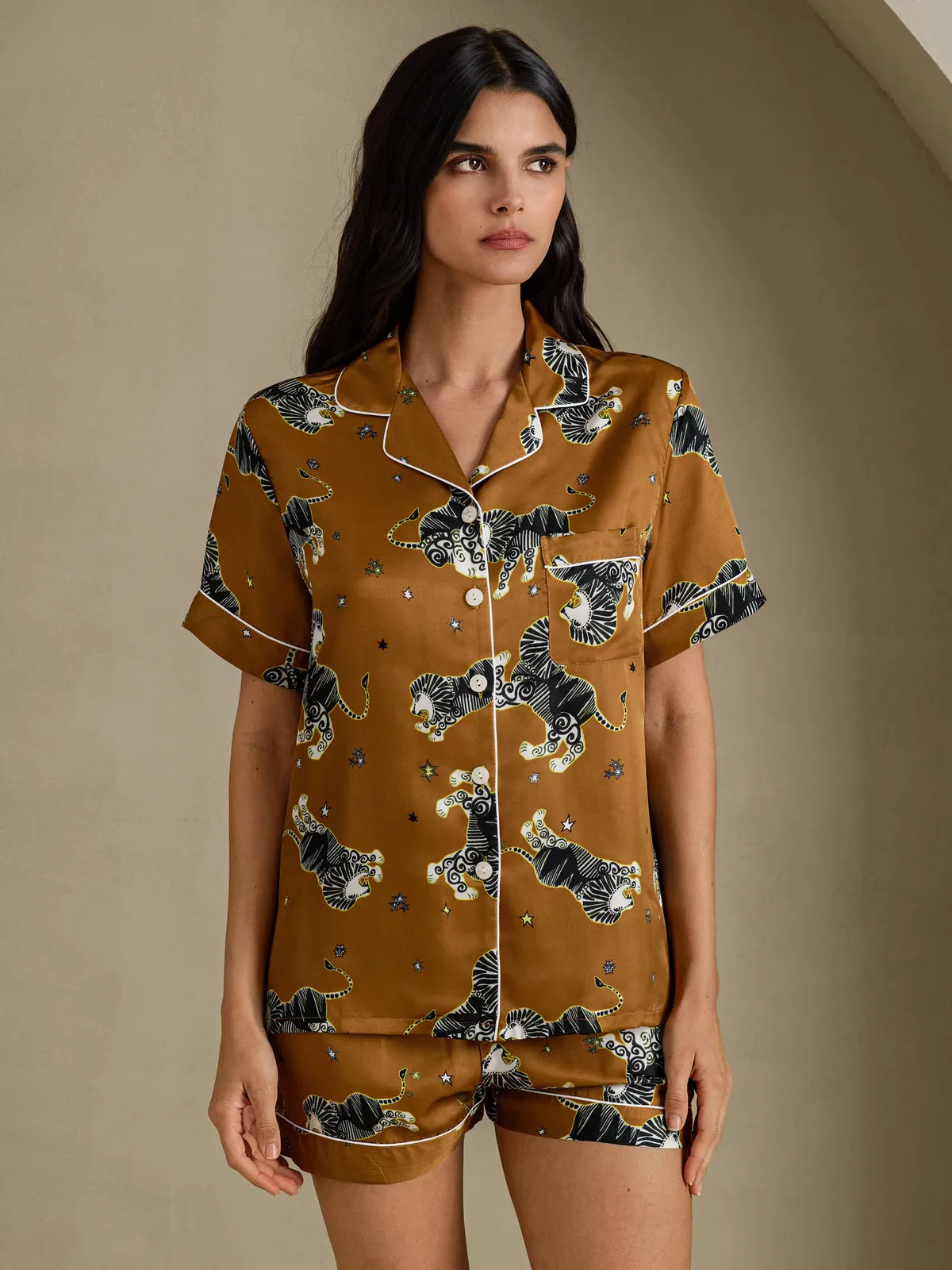 100% Mulberry Silk Women's Lion Print Short Sleeve Pajama Set