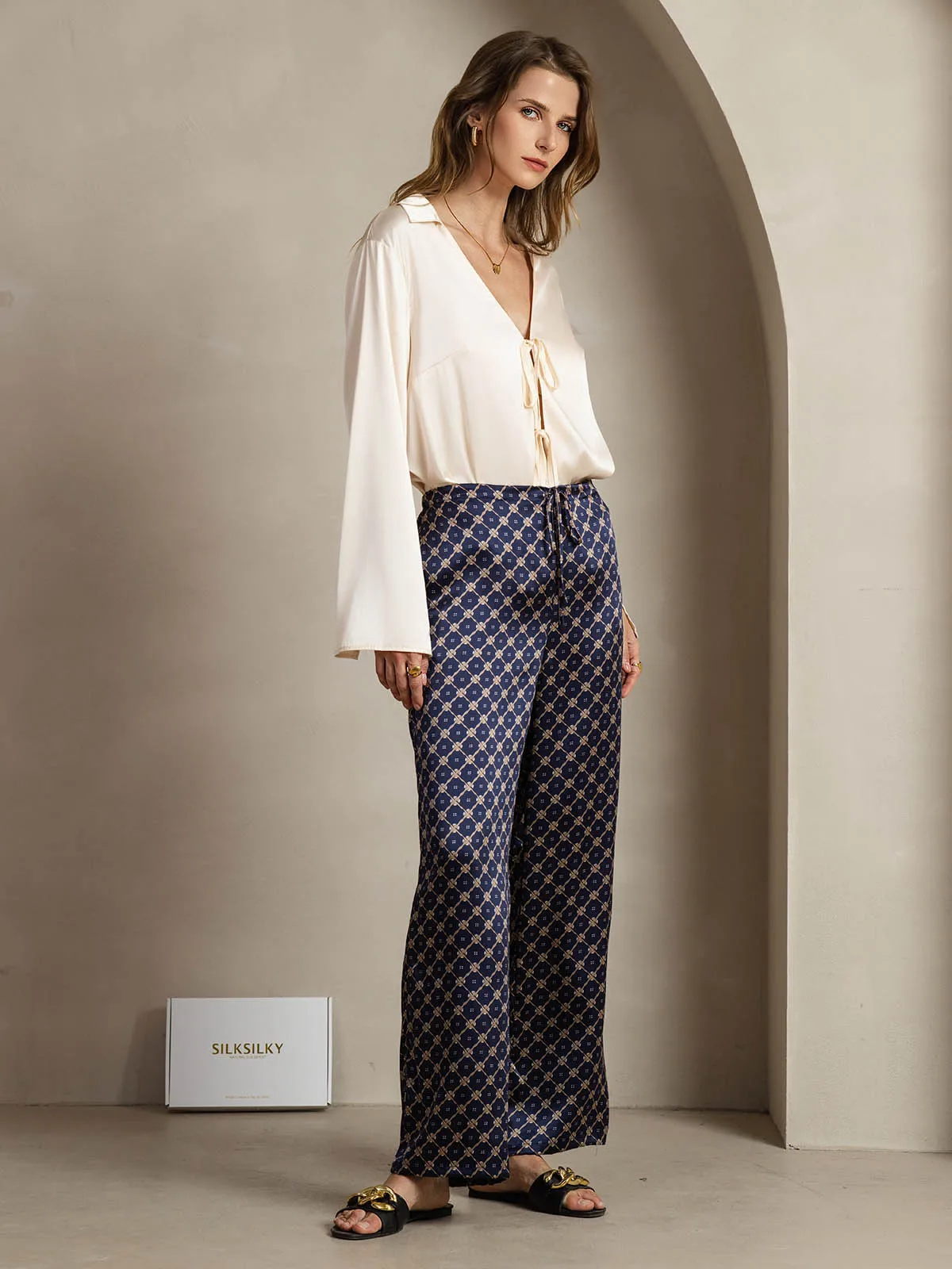 19Momme Silk Chain Print Wide Leg Women's Pants With Side Pockets Design — image 4