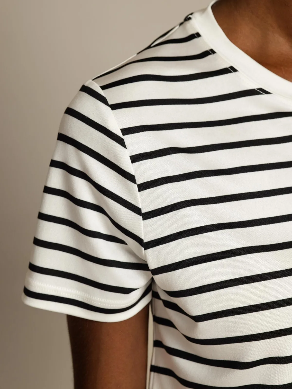 100% Mulberry Silk Crew Neck Short Sleeve Women's Sport Stripe Print T-Shirt — image 4