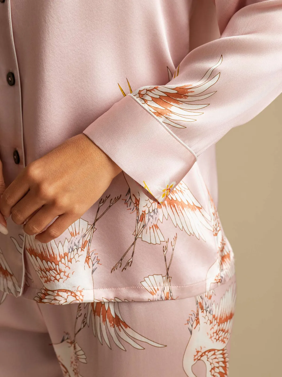 19Momme 100% Mulberry Silk Crane Print Women's Long Sleeve Notch Collar Pajamas Set — image 5