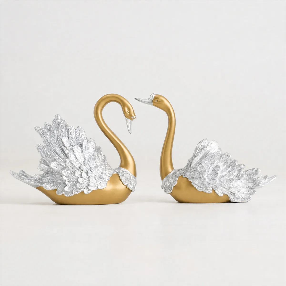 2-Piece Resin Swan Figurines, Black & Gold Decorative Storage Set — image 20