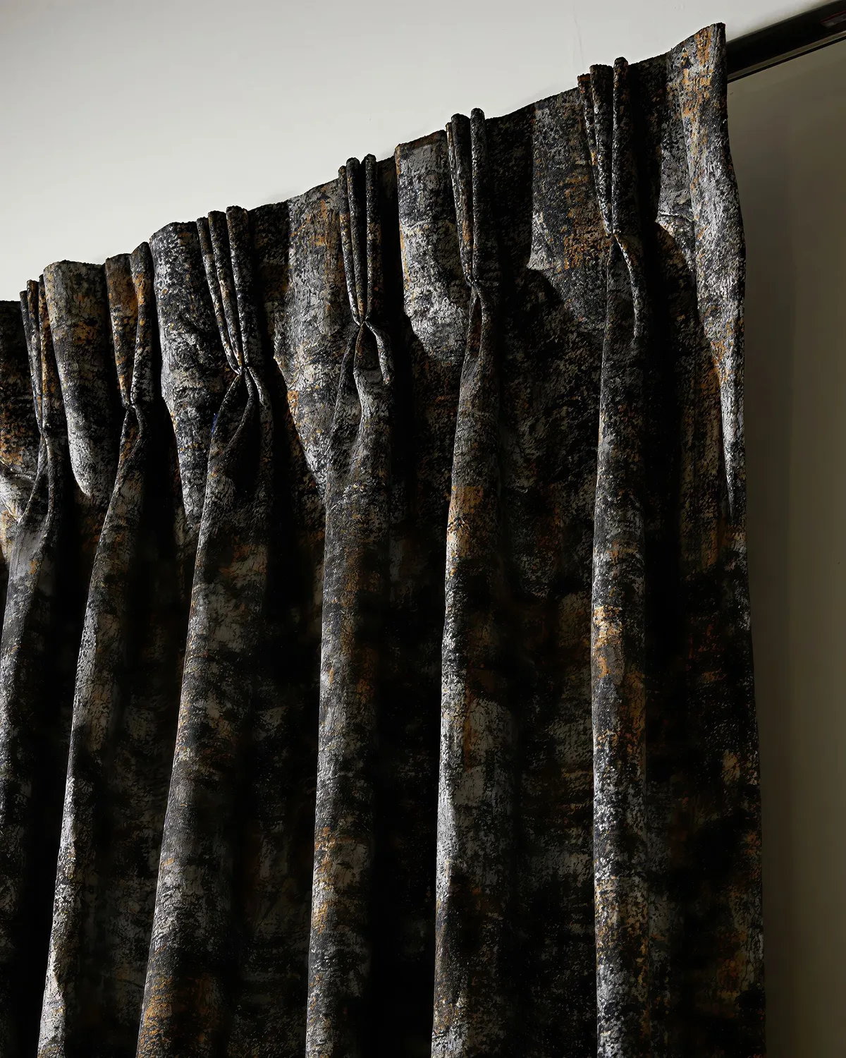 Impression 79 x 124 inch Triple French Pinch Pleat Black Foil Printed Velvet Patterned Curtain — image 3