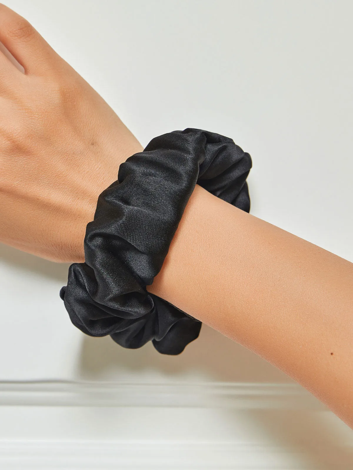 100% Mulberry Silk Soft Large Hair Scrunchie — image 4