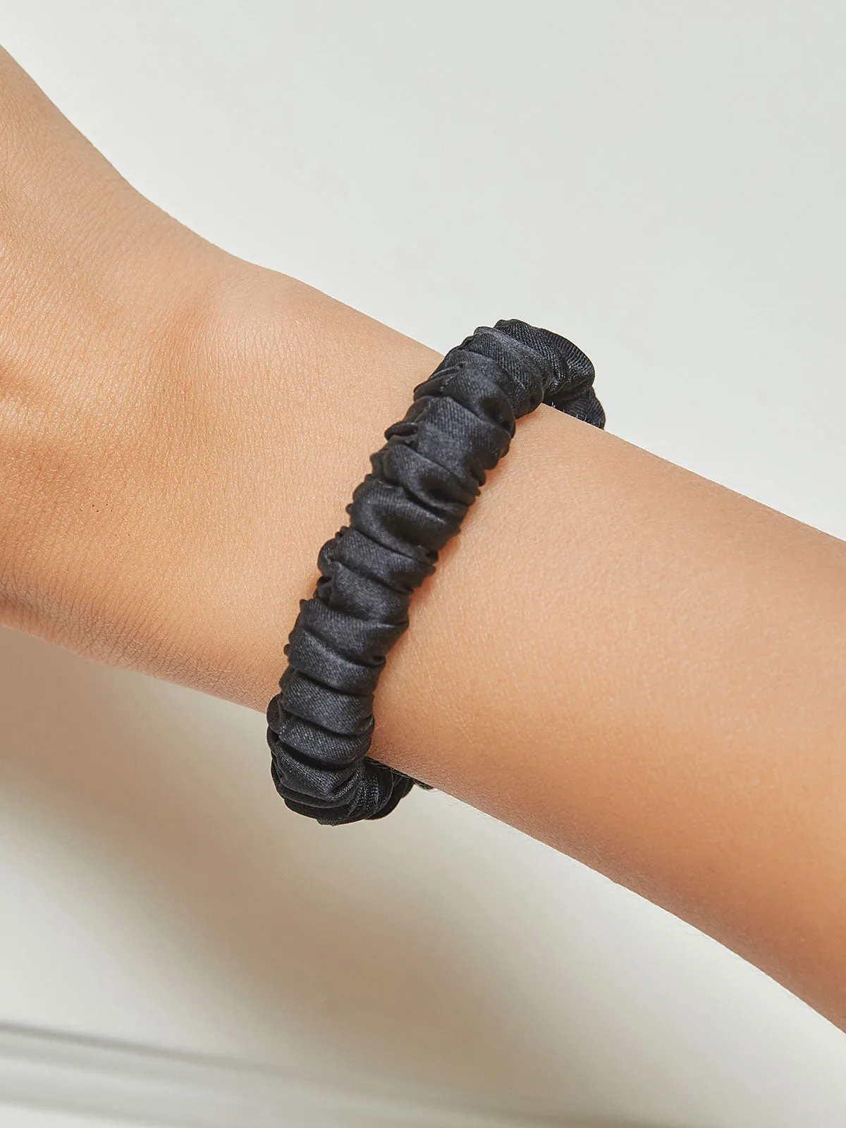 100% Mulberry Silk Soft Skinny Hair Scrunchie