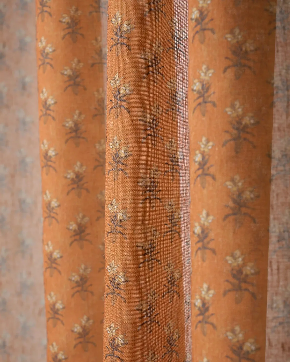Rhythm Floral Patterned Custom Cafe Curtain — image 2