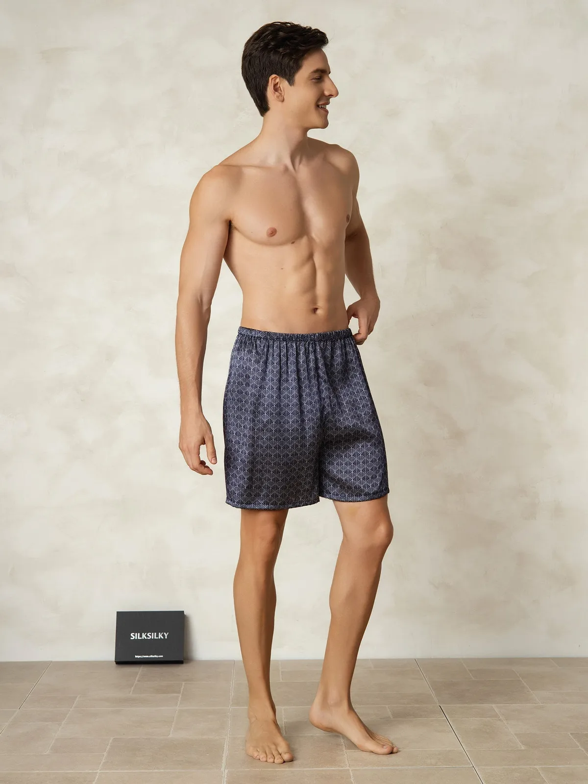 100% Mulberry Silk Ginkgo Print Elastic Waist Men's Sleep Shorts — image 5
