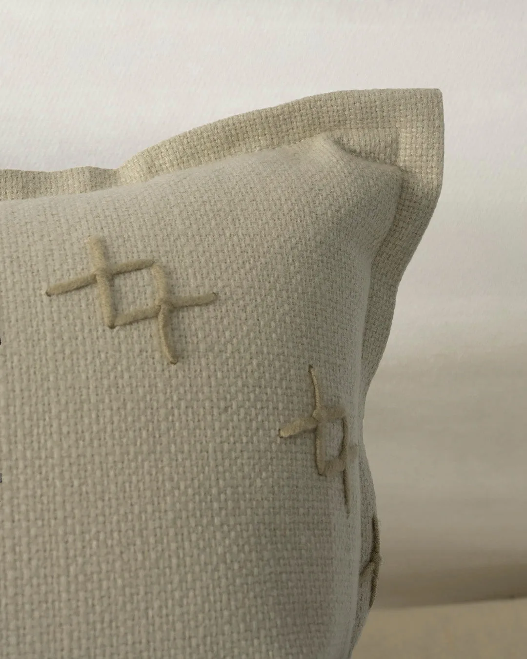 Arden Textured Yarn Stitched Lumbar Pillowcase — image 6