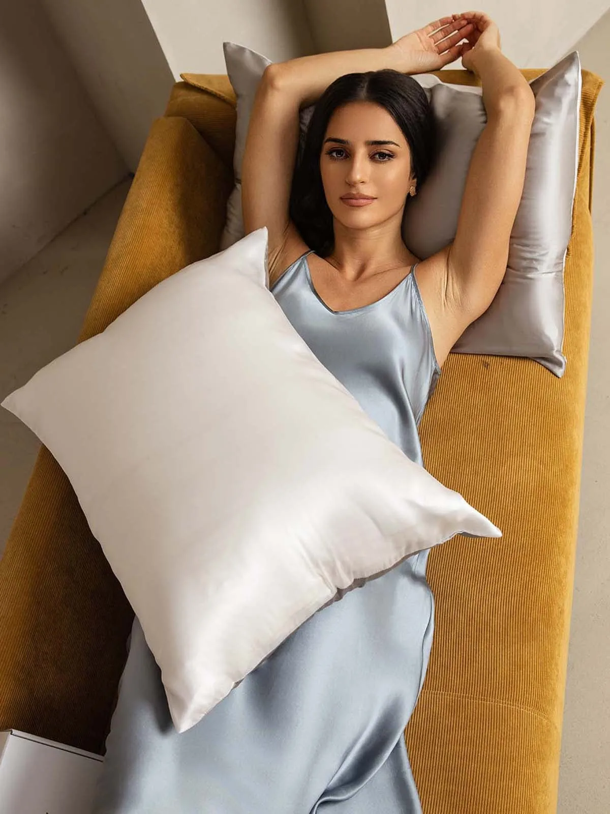 22Momme 100% Mulberry Silk Pillowcase - Two-tone Design — image 4