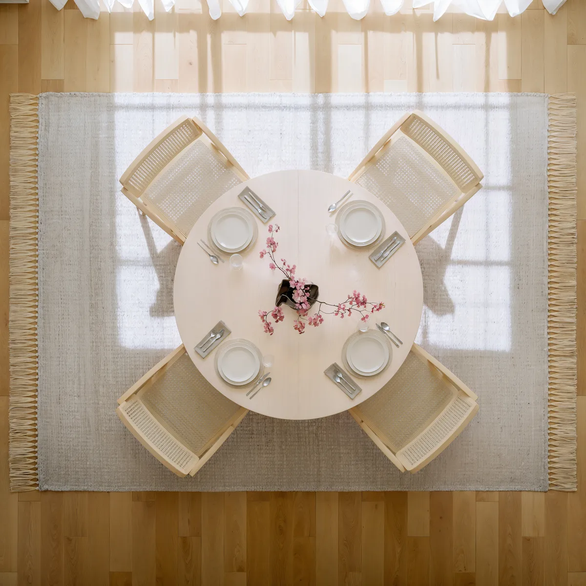 Japandi 39"-55" Extendable Dining Table for 6 White Oval&Round Table Pedestal — image 18