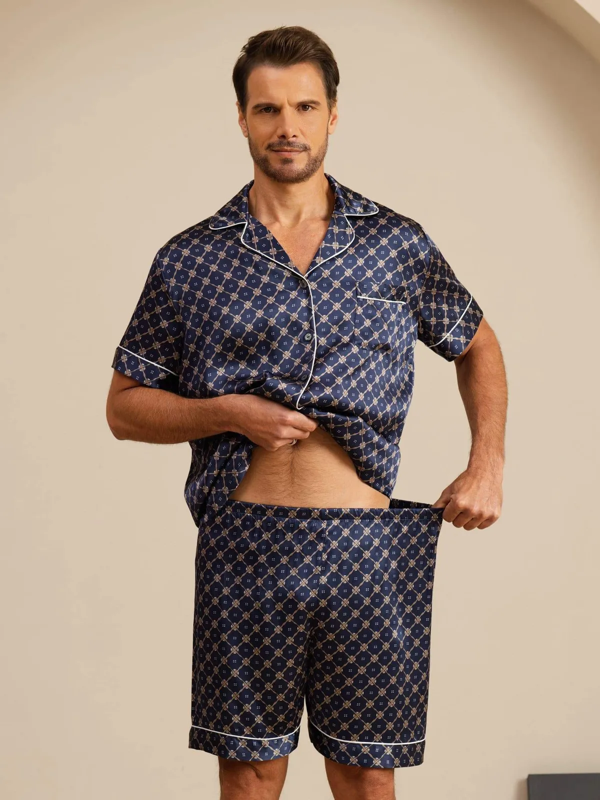 100% Mulberry Silk Short Sleeve Notch Collar Men's Chain Print Pajamas Set with Shorts — image 4