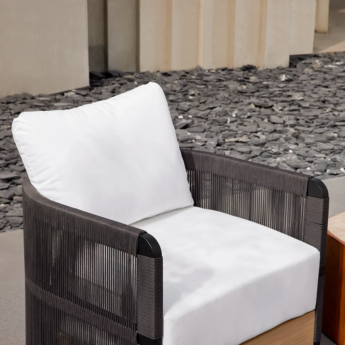 Costra Outdoor Aluminum & Rope Weave Swivel Lounge Chair — image 15