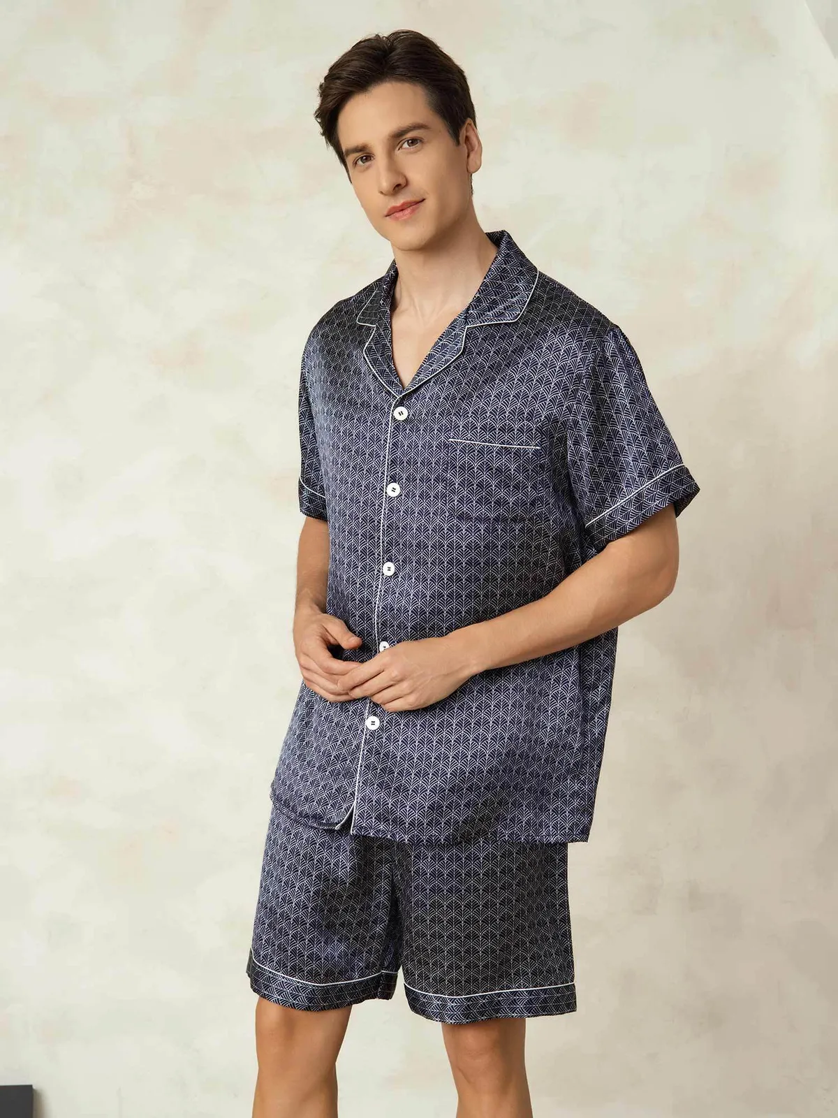 Men's 100% Mulberry Silk Ginkgo Print Short Sleeve Lapel Collar Pajamas Set — image 3