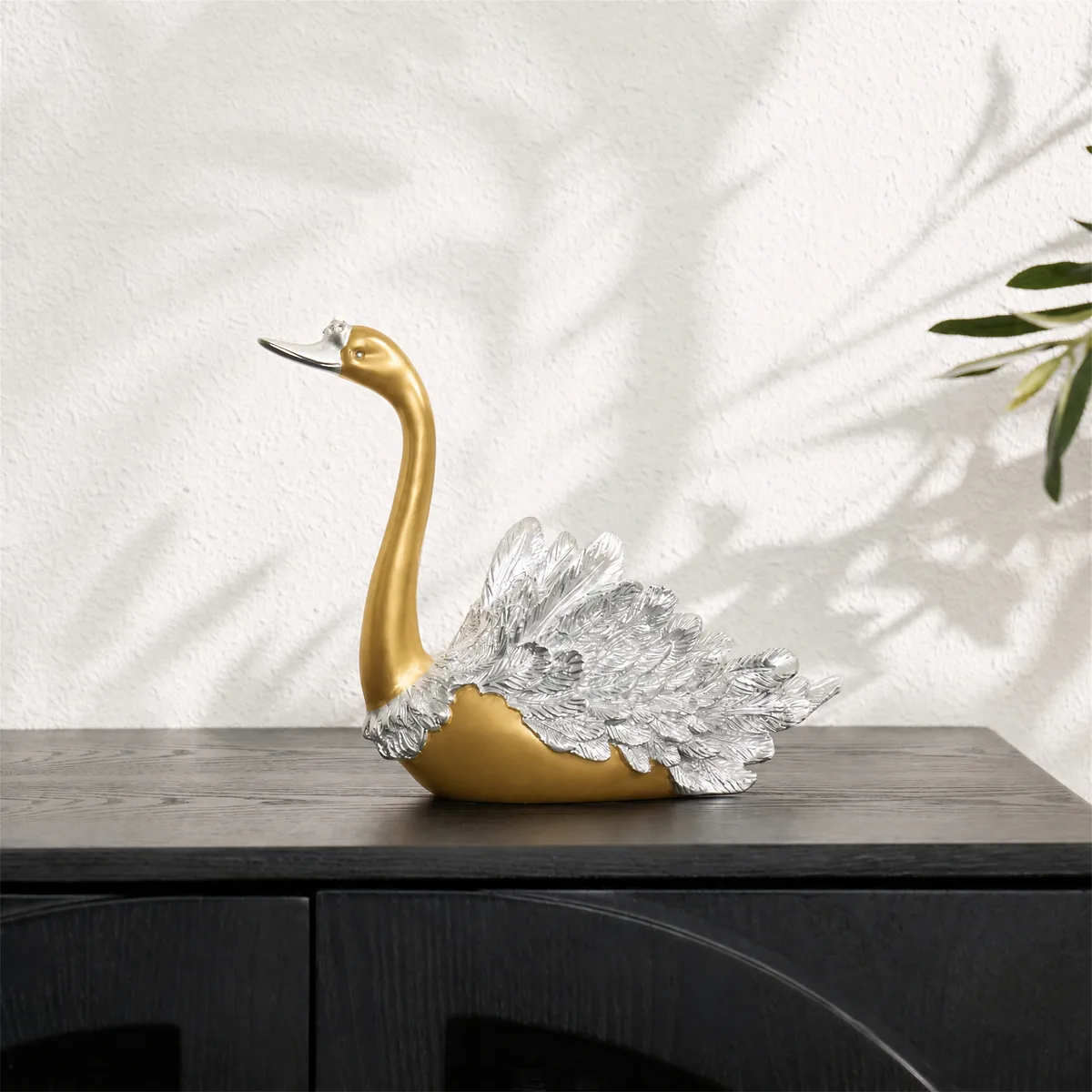 2-Piece Resin Swan Figurines, Black & Gold Decorative Storage Set — image 15