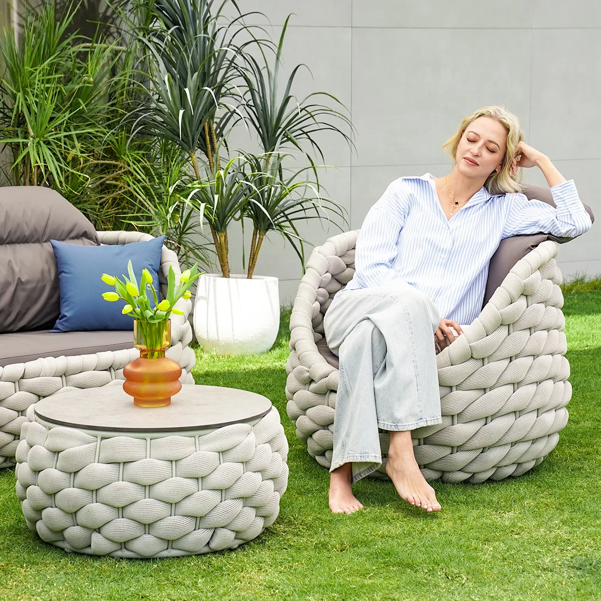 Tatta Modern Top Round Outdoor Coffee Table with Woven Rope Base & Storage — image 15