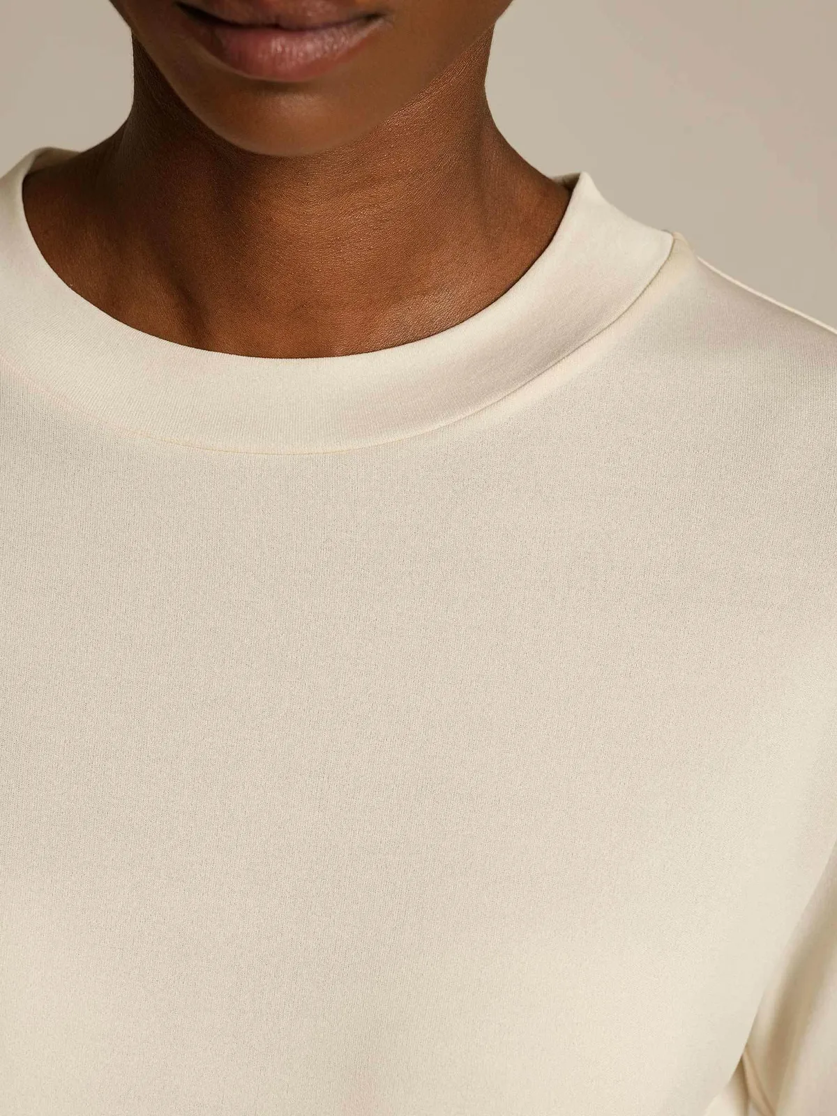 Women's 100% Mulberry Silk Half Sleeve Round Neck T-Shirt — image 4