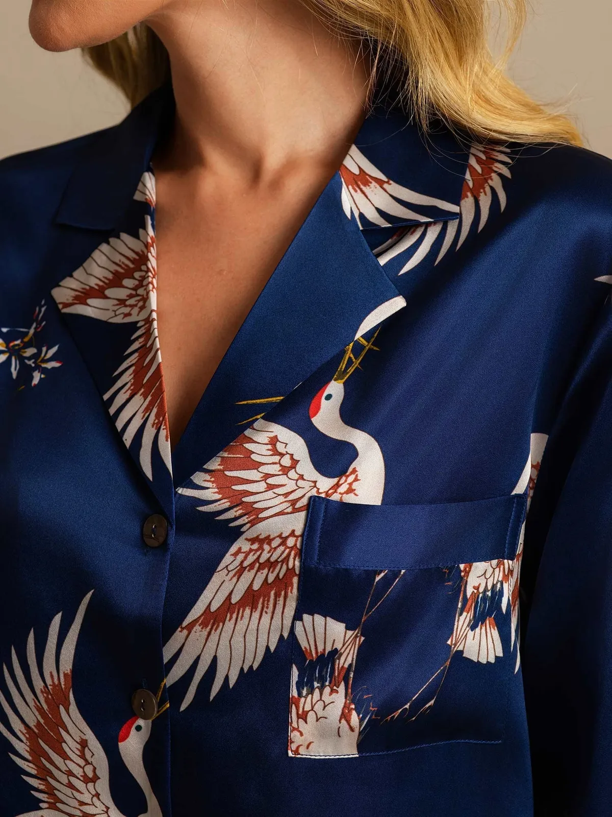 19Momme 100% Mulberry Silk Crane Print Nightshirt with High-Low Hem — image 4