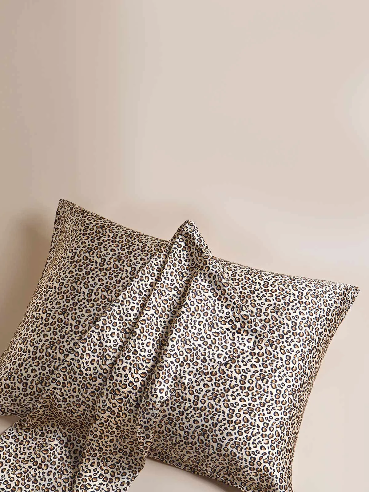 19Momme Printed 100% Mulberry Silk Pillowcase — image 4