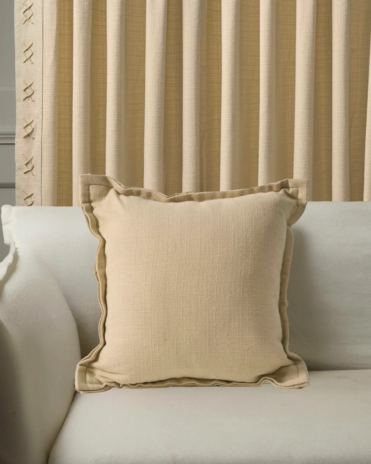 Arden Textured Yarn Stitched Throw Pillowcase — image 4