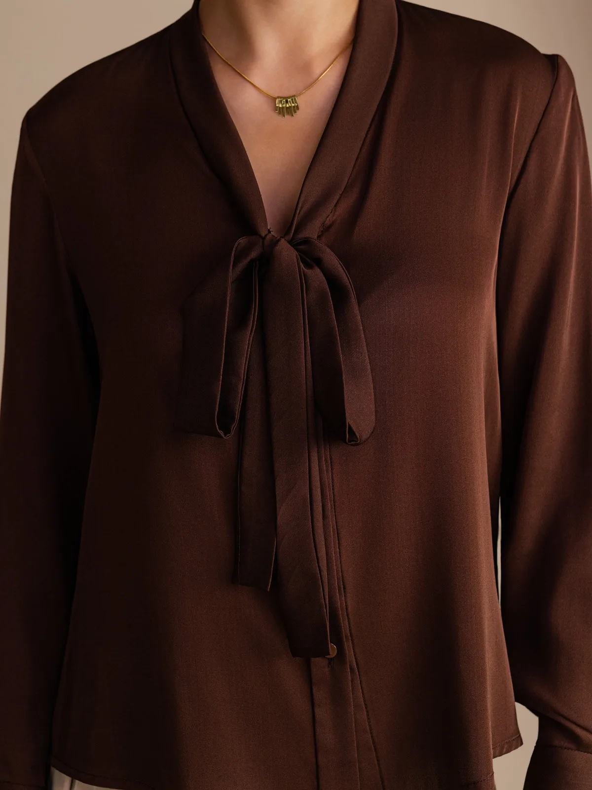 19Momme Silk Women’s Tie Neck Long Sleeve Blouse — image 4