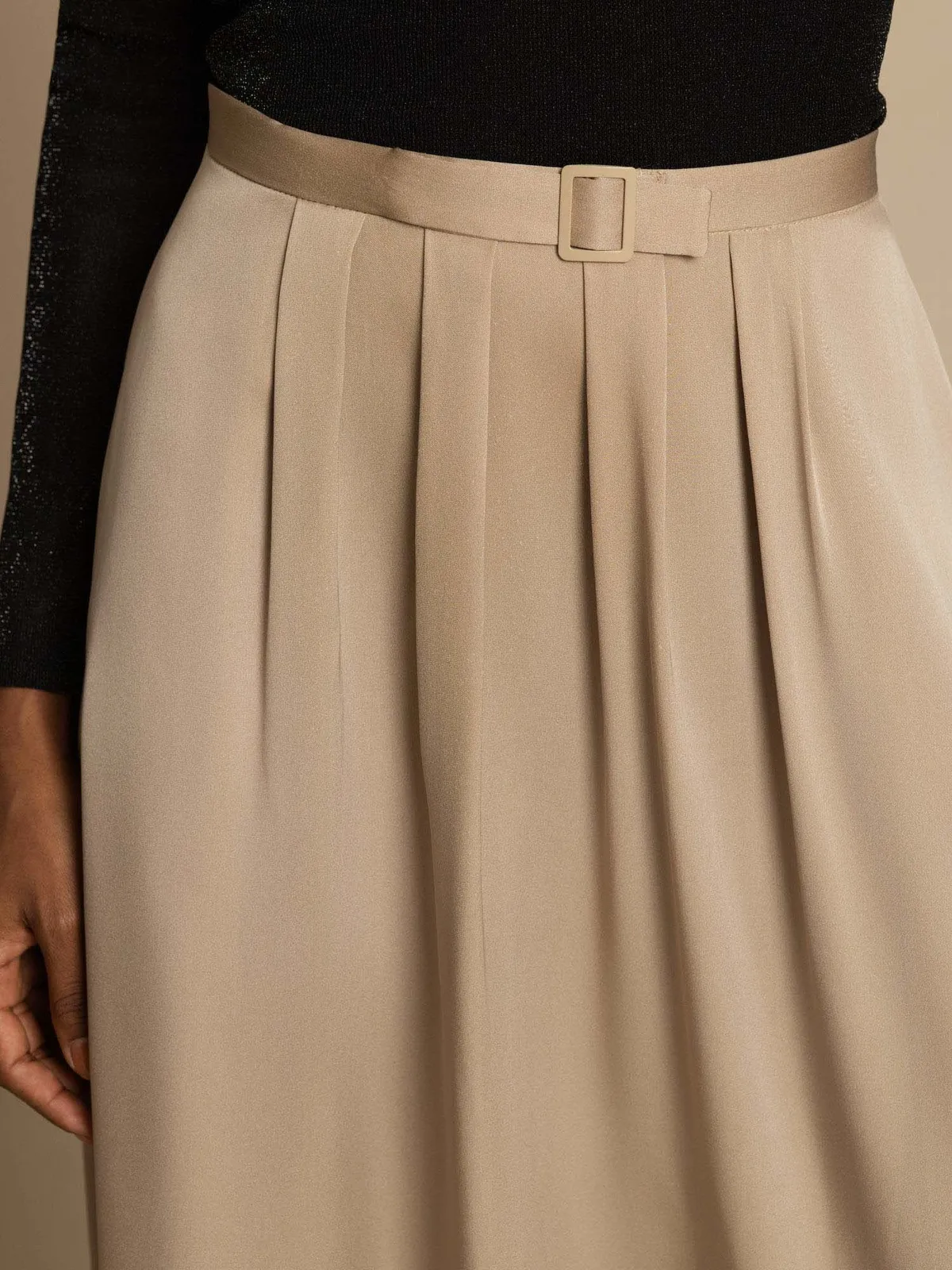 19Momme Silk High Waist A-Line Pleated Midi Skirt with Pockets — image 3
