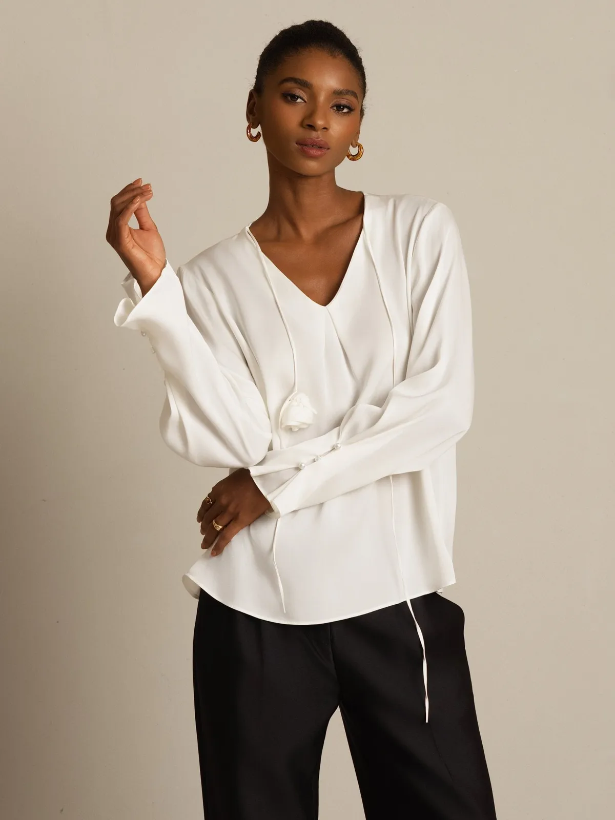 19Momme Silk Women's V Neck Long Sleeve Blouse With 3D Rose Detail — image 4