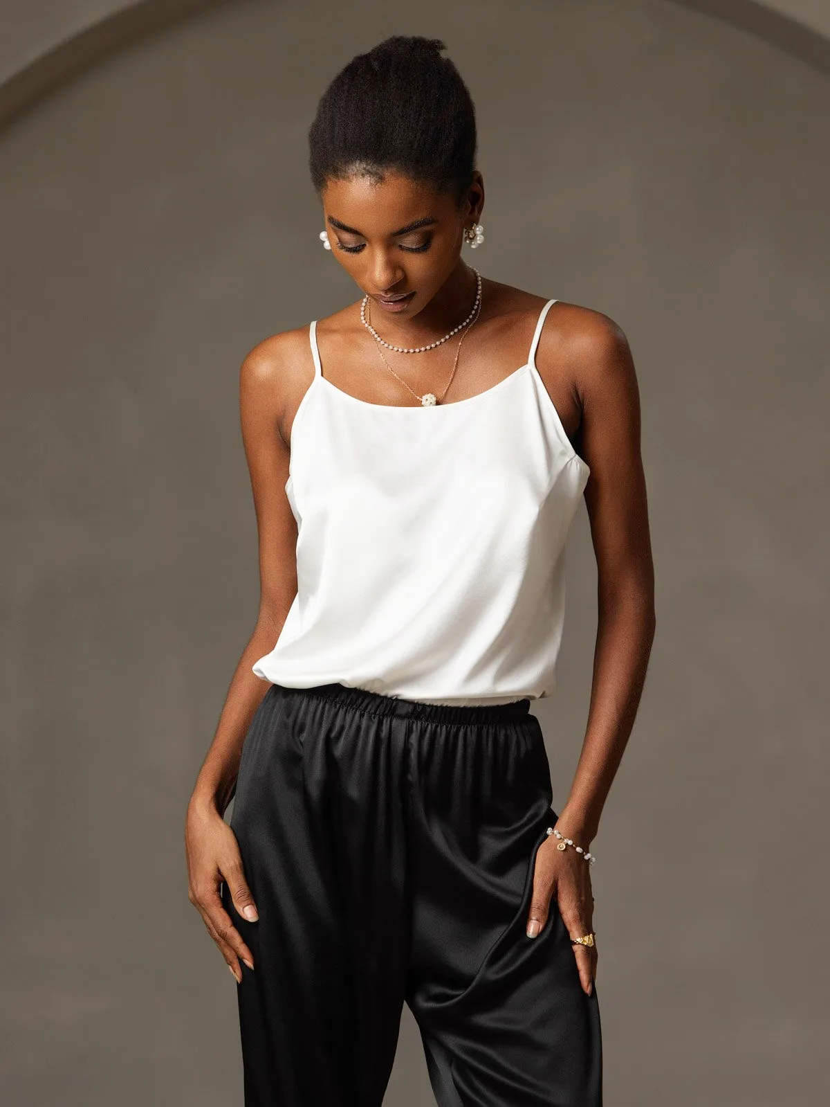 19Momme Silk Spaghetti Strap Round Neck Camisoles — image 5