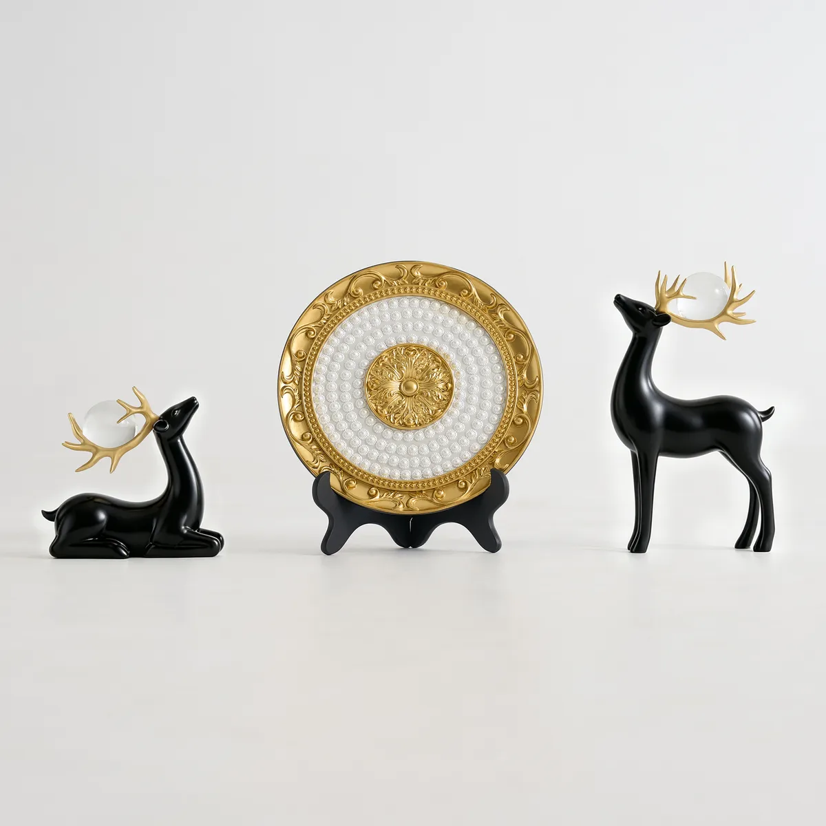 3PCS Black Deer Figurine with Decorative Plate Set Luxury Resin Animal Sculptures — image 7