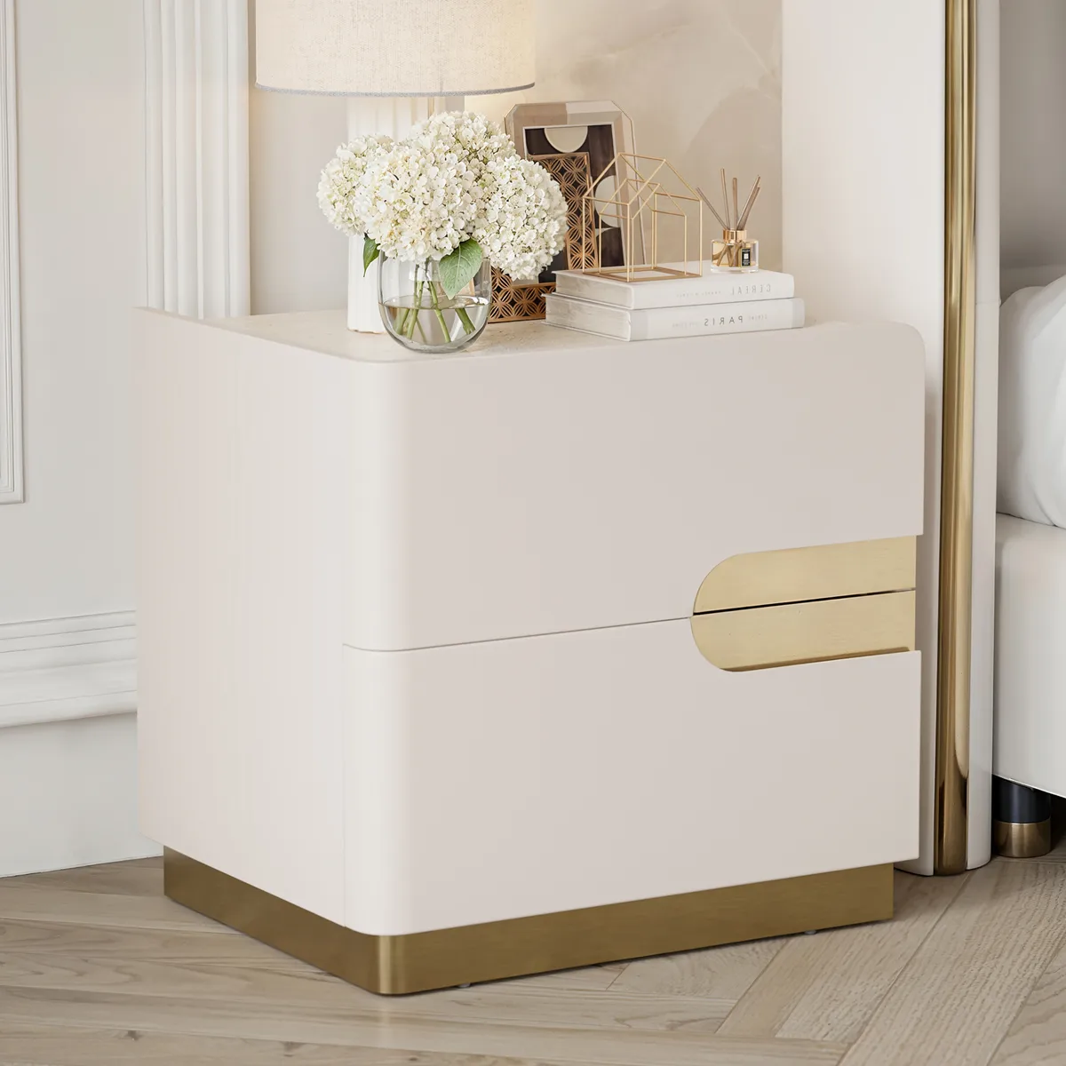 Horva King White Faux Leather Platform Bedroom Set — image 7