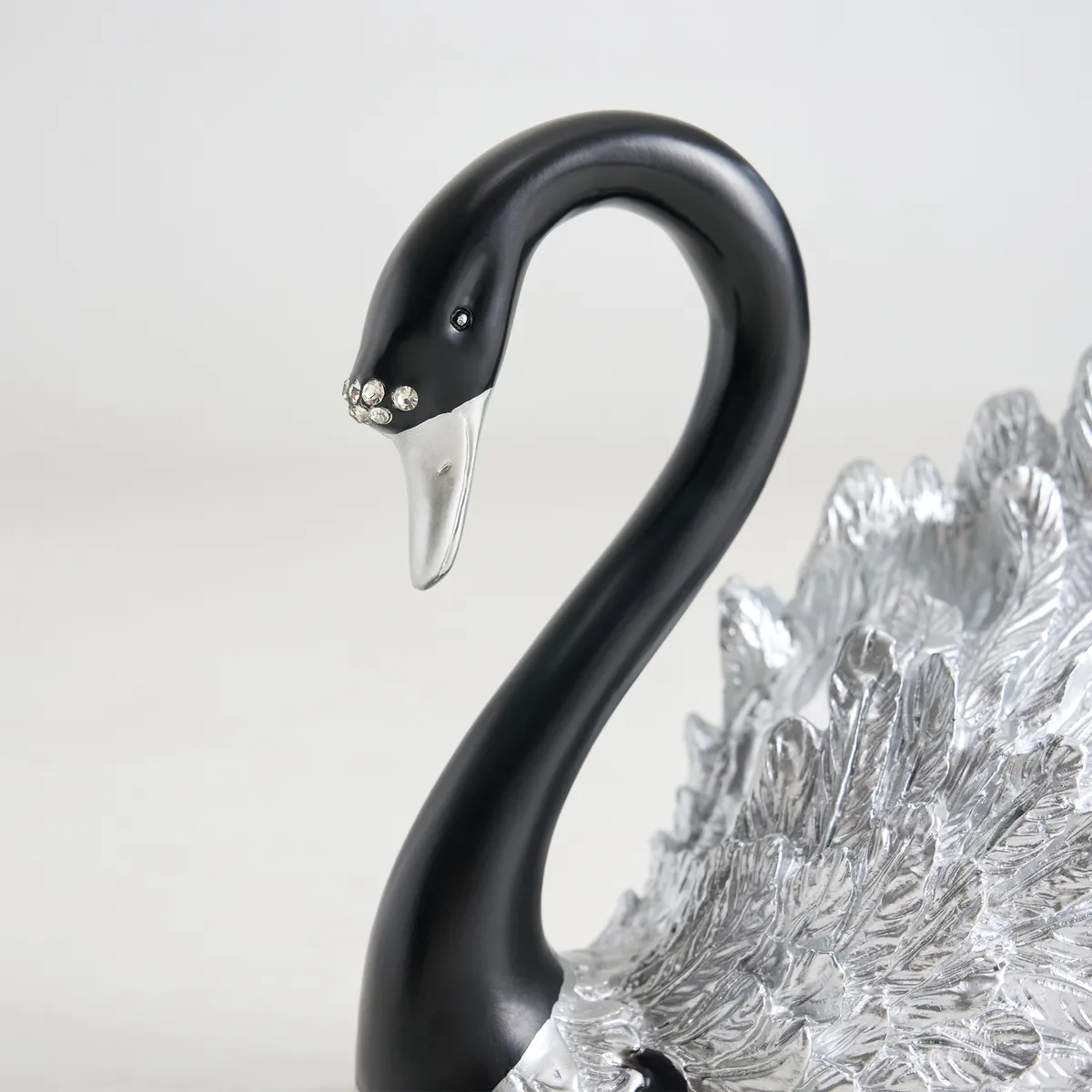 2-Piece Resin Swan Figurines, Black & Gold Decorative Storage Set — image 8