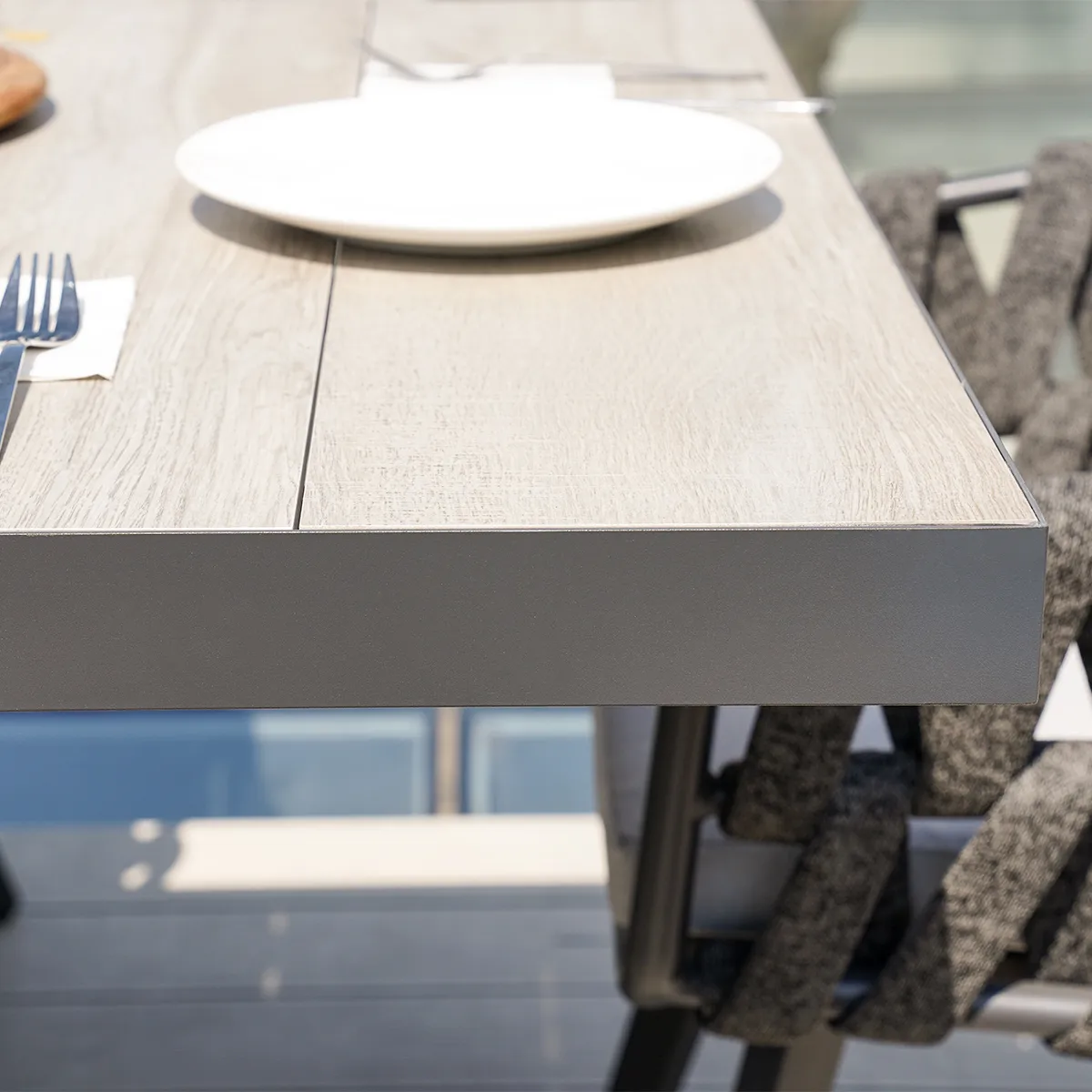 7-Piece Outdoor Extendable Dining Set with 6 Rope Weave Chairs in Gray(64"-84") — image 5