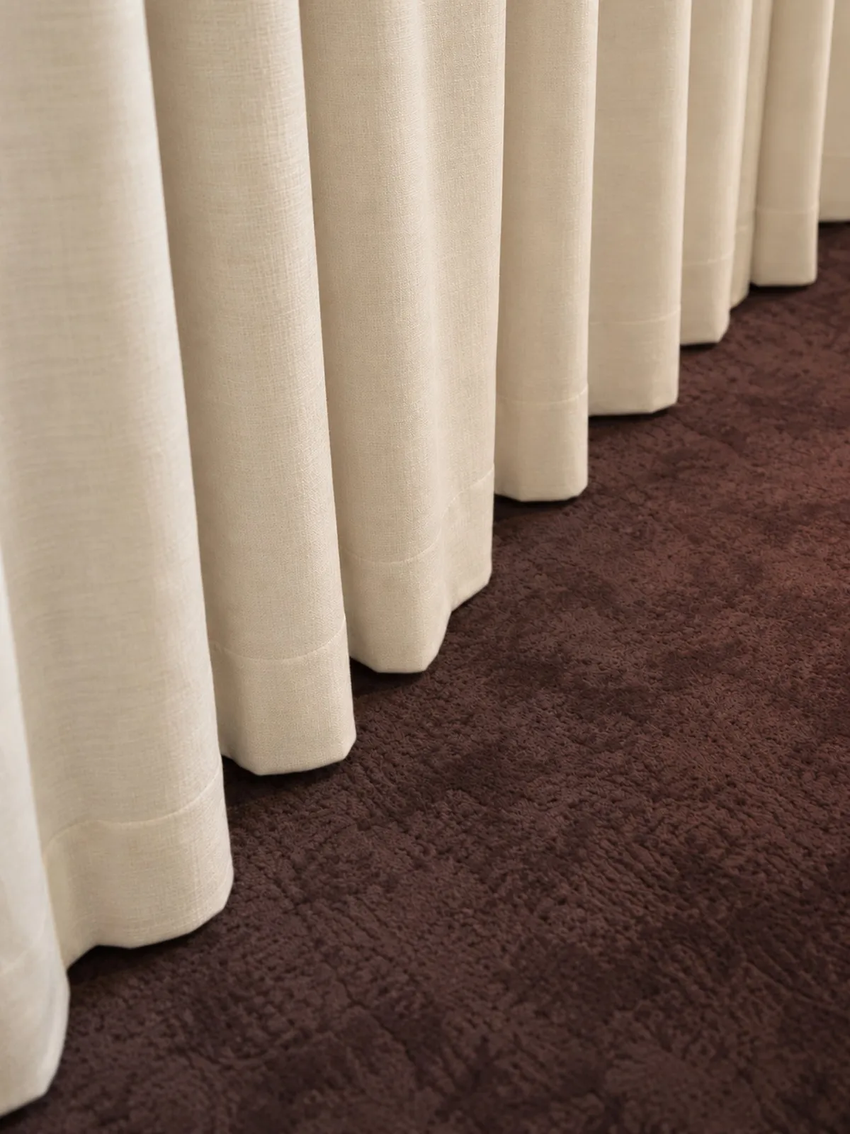 Zoe 4 Layers Linen Look Heavyweight Soundproof Thermal 100% Blackout Custom Curtain — image 3